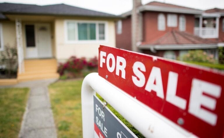 vancouver-realtors-turning-down-unrealistic-clients-as-home-sales-lowest-since-2020