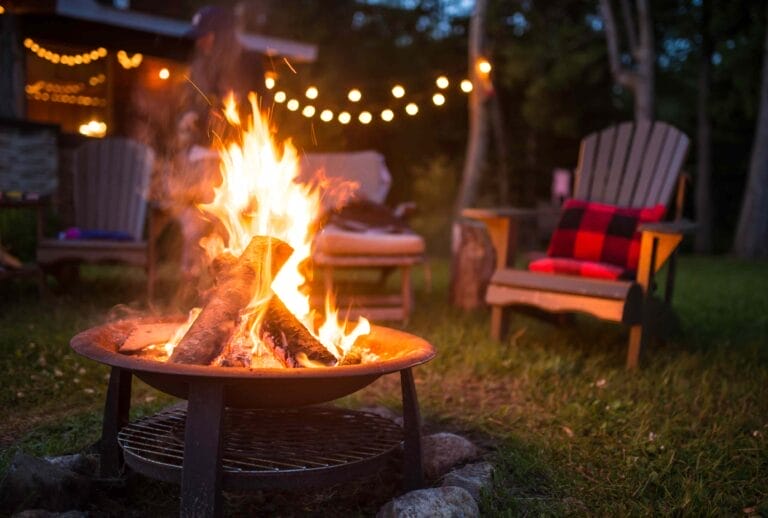 hosting-a-fire-pit-hang-this-summer?-heres-how-to-keep-it-safe-and-neighborly