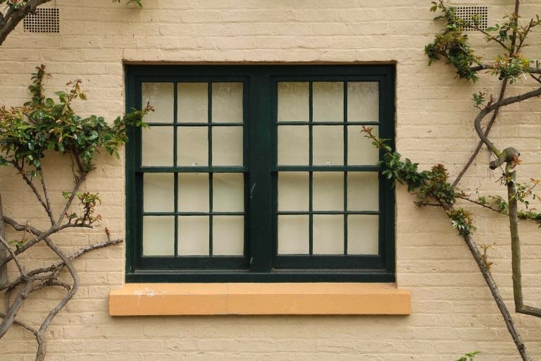 6-ways-to-unstick-windows-that-have-been-painted-shut