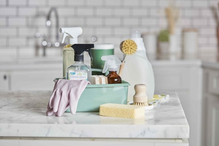 dont-skip-this-moving-day-step:-what-to-clean-before-handing-over-the-keys